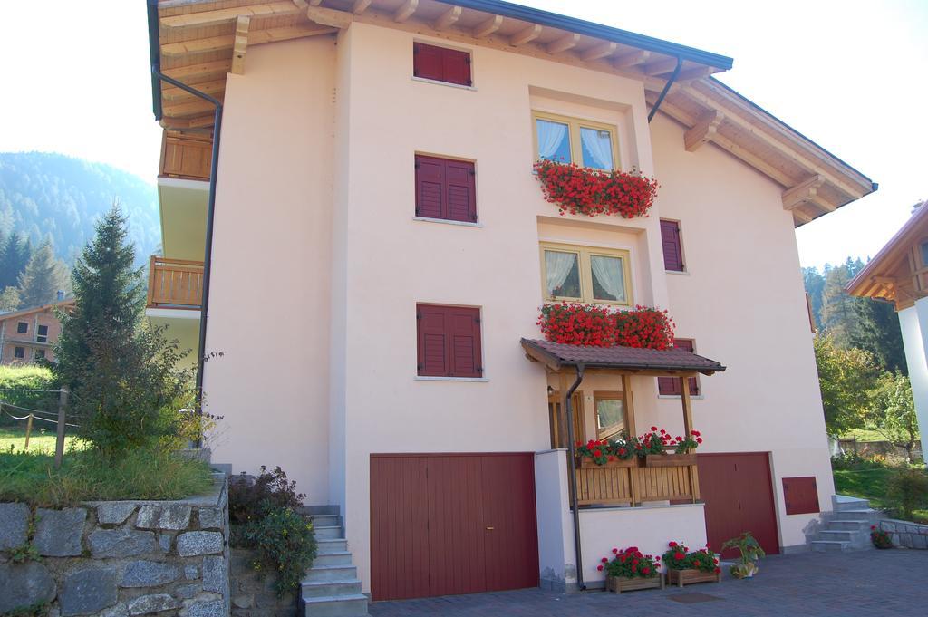 Appartamenti Welcome In Val Di Sole Casa Orti Ossana Eksteriør bilde